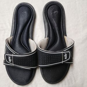 Womens Nike sandals